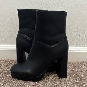Windsor Black Heel Boots
